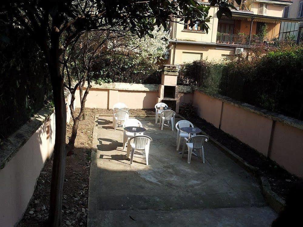 Hotel New Milan Milão Exterior foto